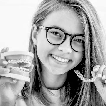 HL DENTAL CLINICA DENTAL EN VIGO - INVISALING